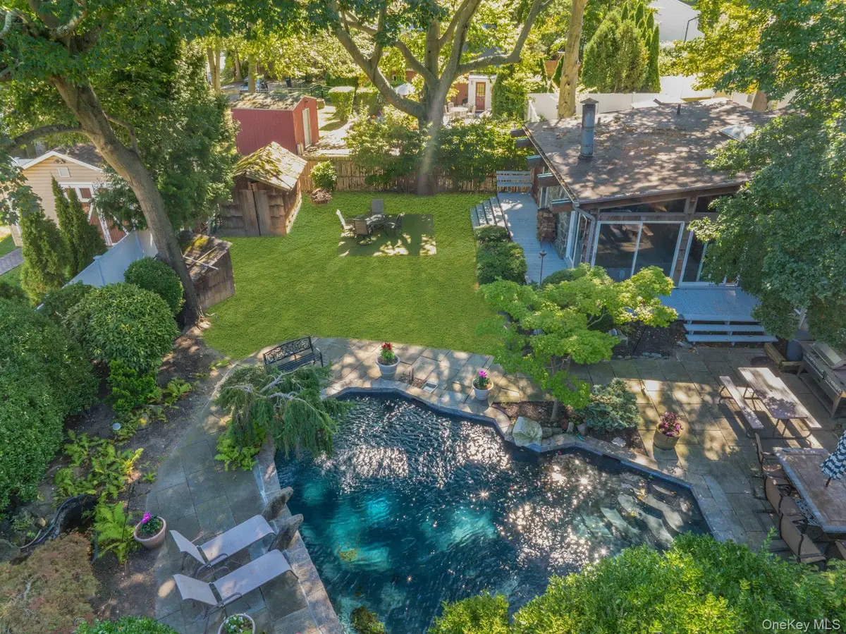 78 Chestnut St, Glen Cove, NY 11542 - #1