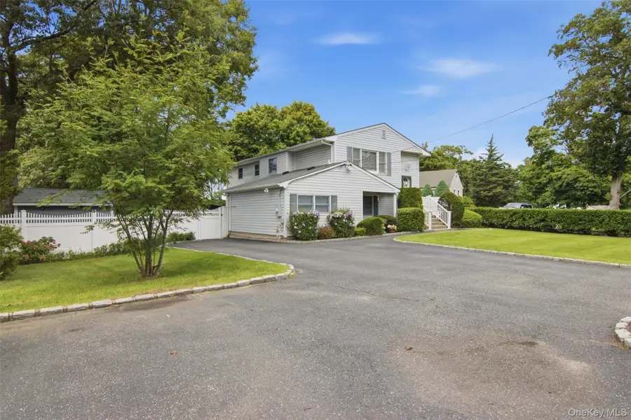 224 Holbrook Avenue, Ronkonkoma, NY 11779 - #3