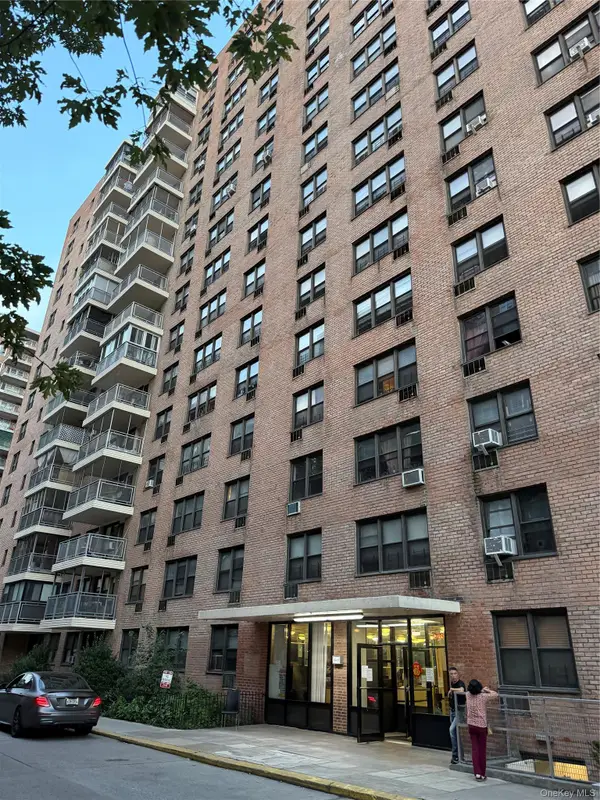 42-55 Colden Street #6S, Flushing, NY 11355