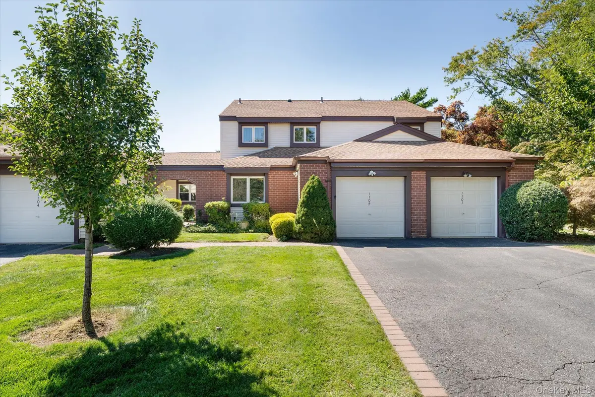 1102 Gotham Path, Saint James, NY 11780 - #1