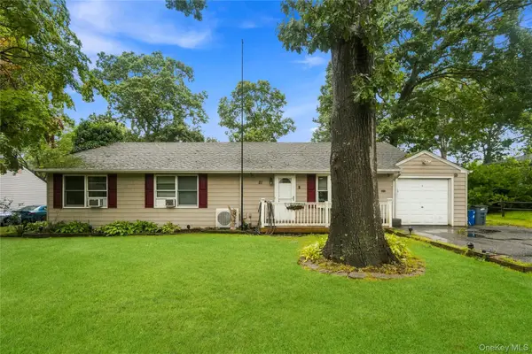 21 Lafayette Avenue, Lake Grove, NY 11755