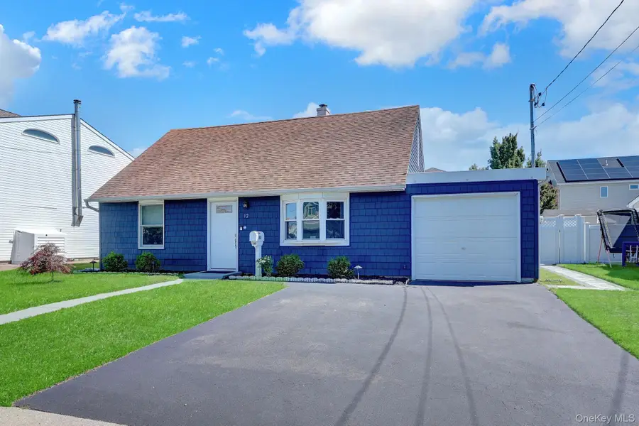 12 Carlton Drive, Massapequa, NY 11758 - #2