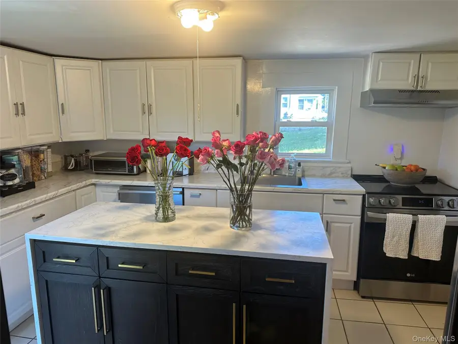 970 E Main Street, Riverhead, NY 11901 - #3