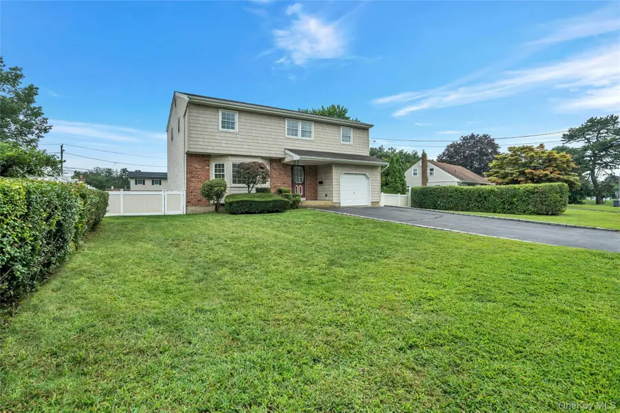 416 Old Country Road, Deer Park, NY 11729 - #3