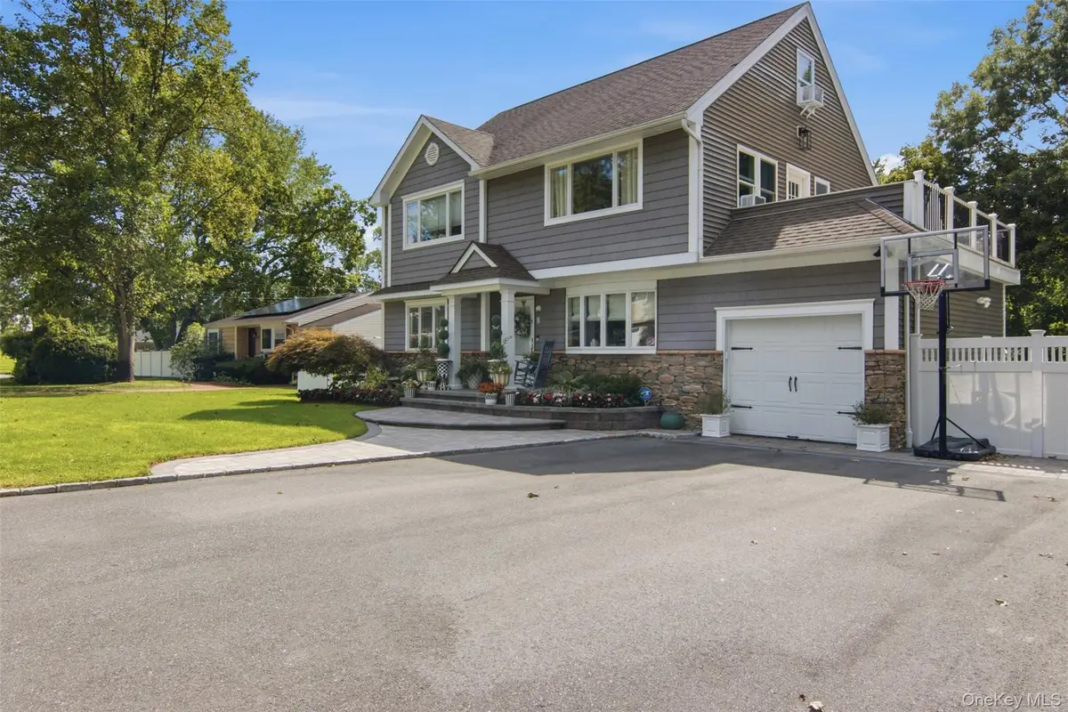 8 Glen Way, Lake Grove, NY 11755 - #1