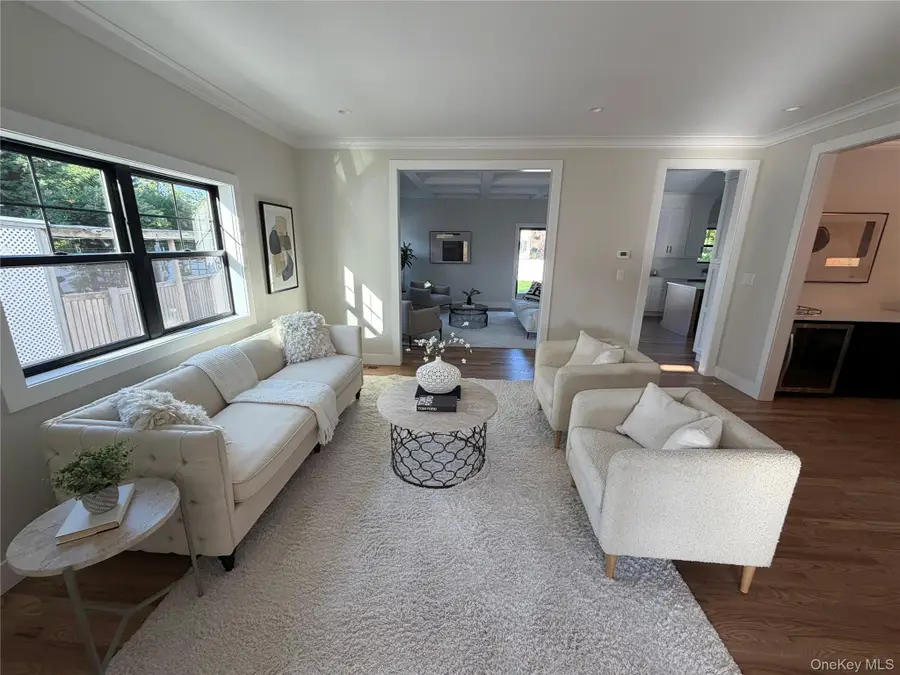 110 Stella Court, Lynbrook, NY 11563 - #3