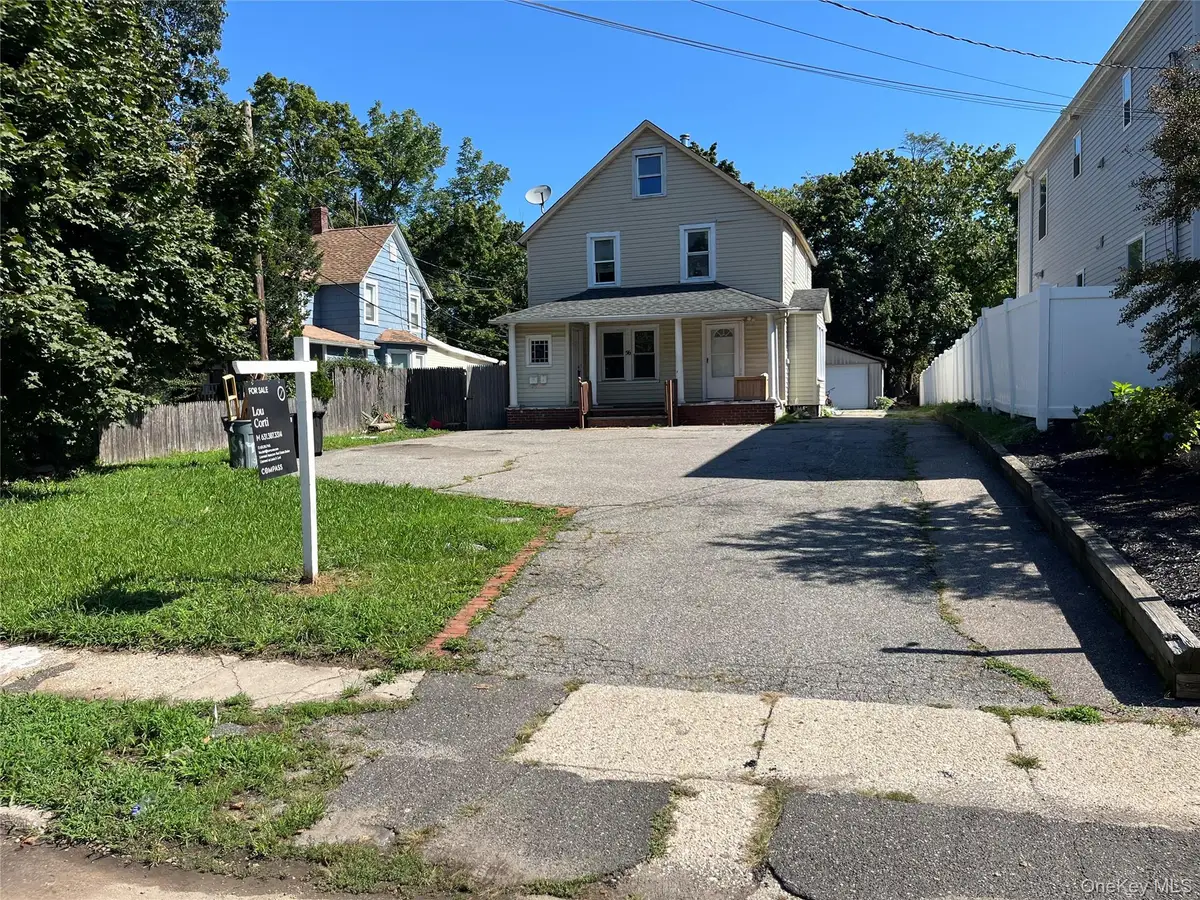 56 Lowndes Avenue, Huntington Station, NY 11746 - #1