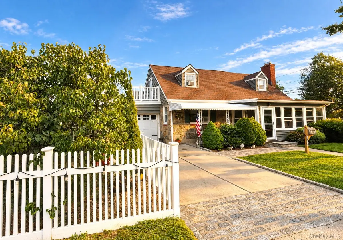 630 9 Street, Garden City South, NY 11552 - #1