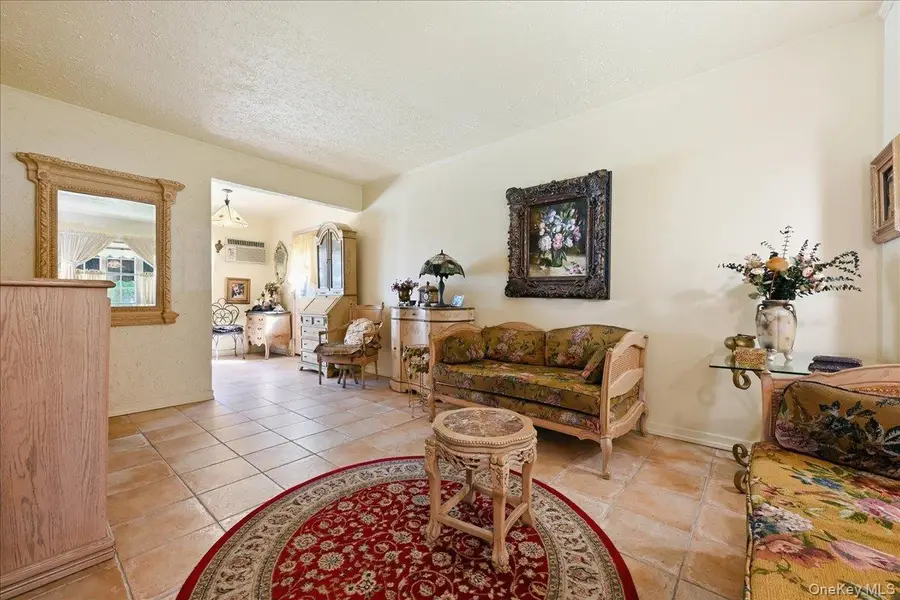65 Riverside Avenue, Massapequa, NY 11758 - #3