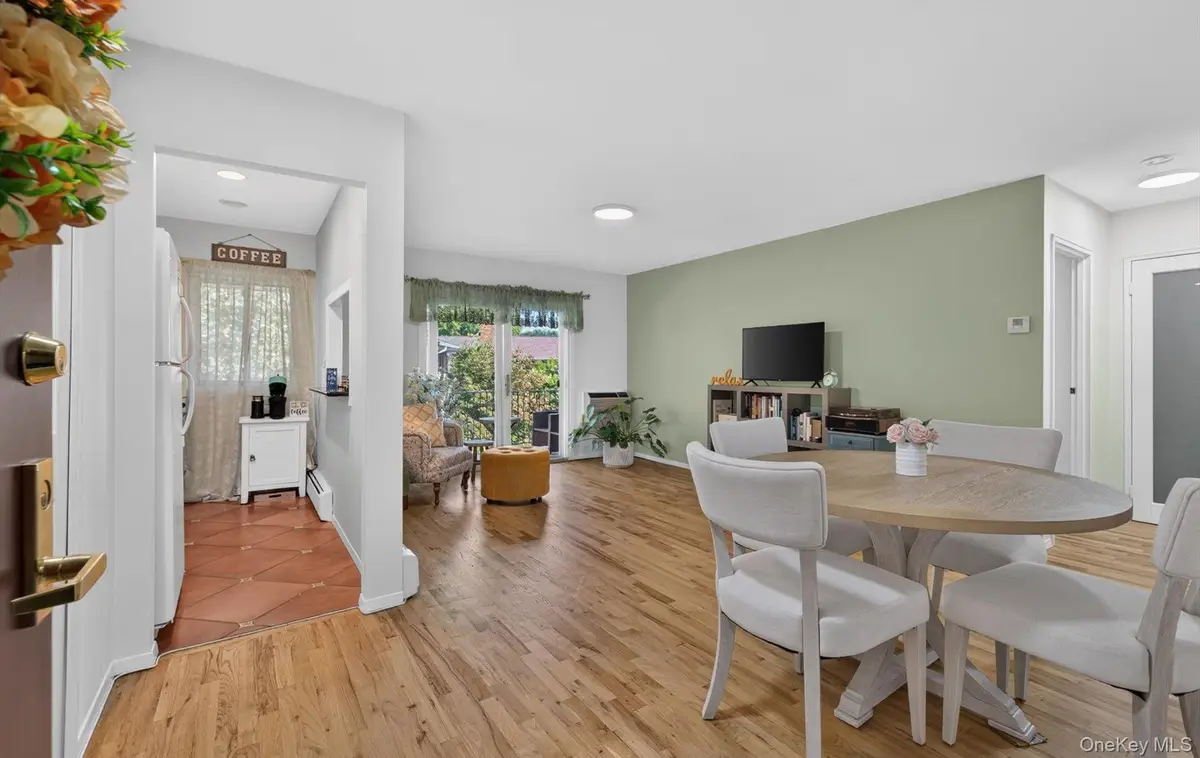 1 Toms Point Lane #17E, Port Washington, NY 11050 - #1