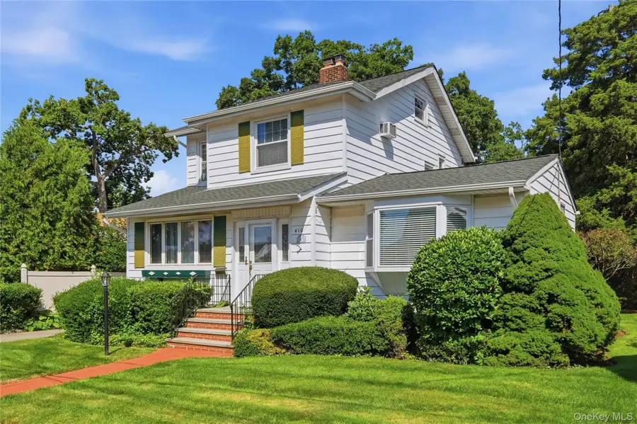 410 Clinton Street, Bellmore, NY 11710 - #2