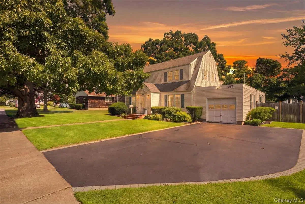 297 Maple Avenue, Patchogue, NY 11772 - #1