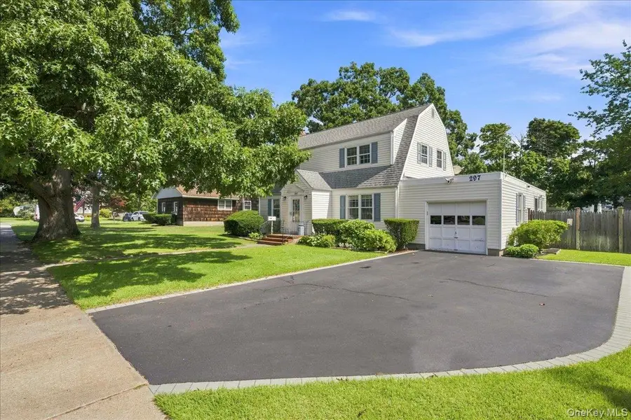 297 Maple Avenue, Patchogue, NY 11772 - #3