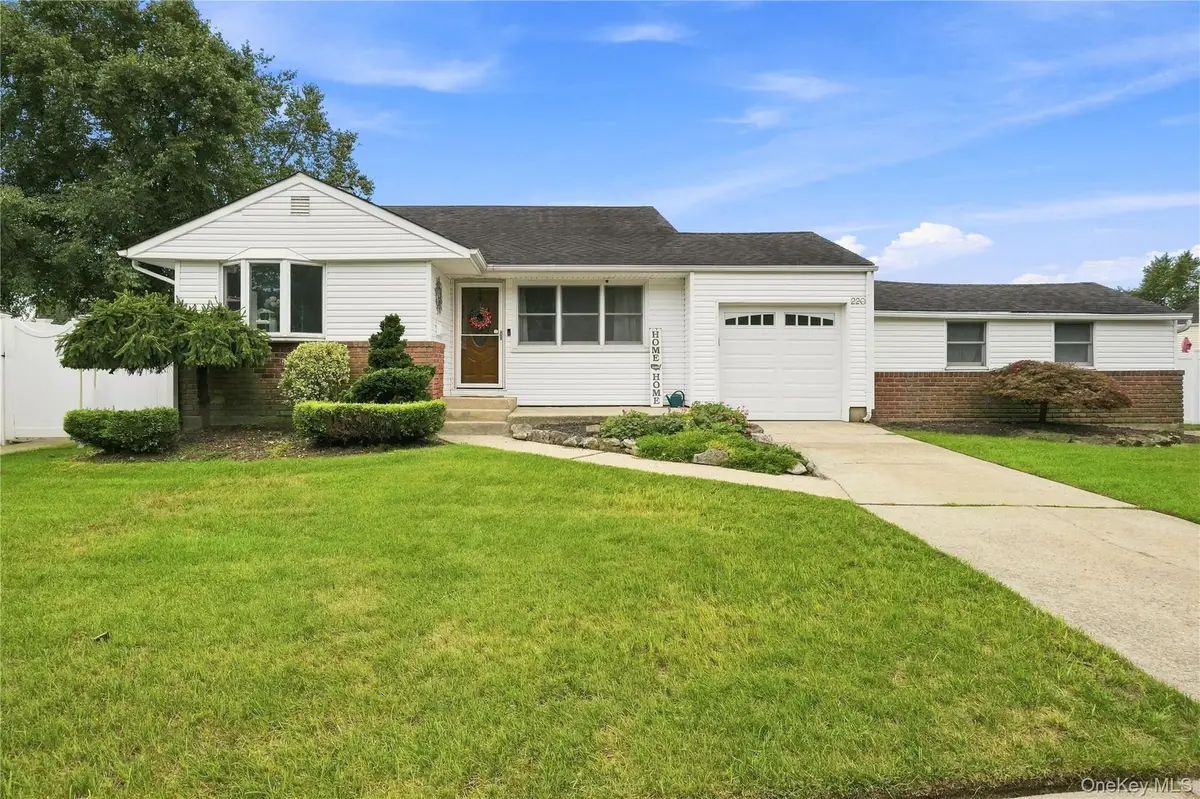 220 S Park Drive, Massapequa Park, NY 11762 - #1