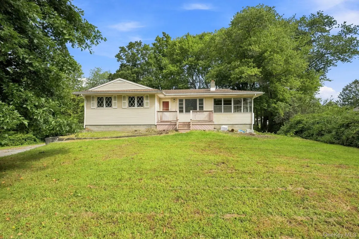 7 Roosevelt Road, Hyde Park, NY 12538 - #1