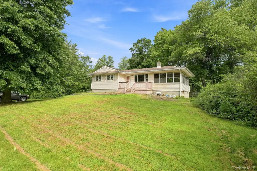 7 Roosevelt Road, Hyde Park, NY 12538 - #2