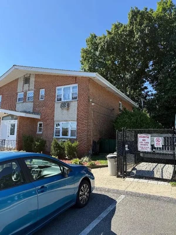 675 Pelham Road #D-14, New Rochelle, NY 10805
