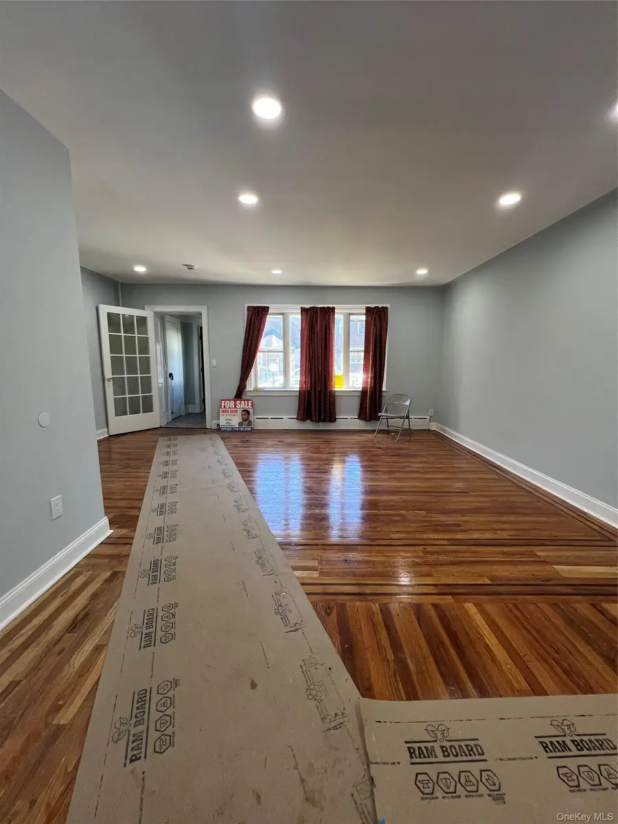 113-21 204th Street, Jamaica, NY 11412 - #3