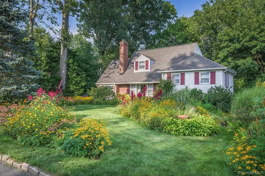 27 Anpell Drive, Scarsdale, NY 10583 - #1