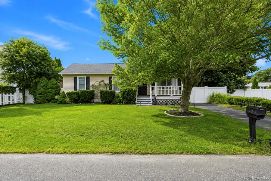 13 Adobe Drive, Shirley, NY 11967 - #3