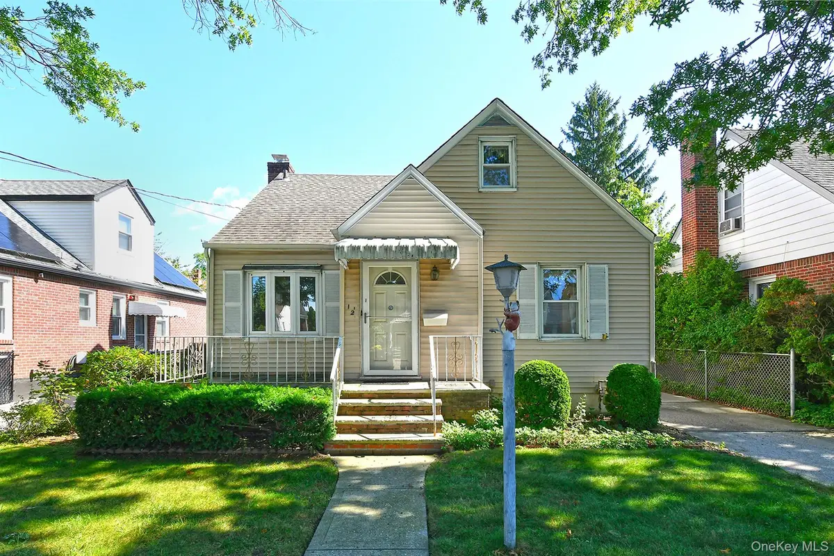 12 Hull Avenue, New Hyde Park, NY 11040 - #1