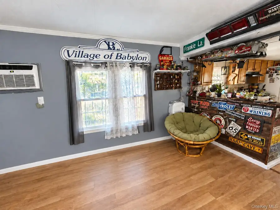 8 Buttercup Drive, Bohemia, NY 11716 - #3