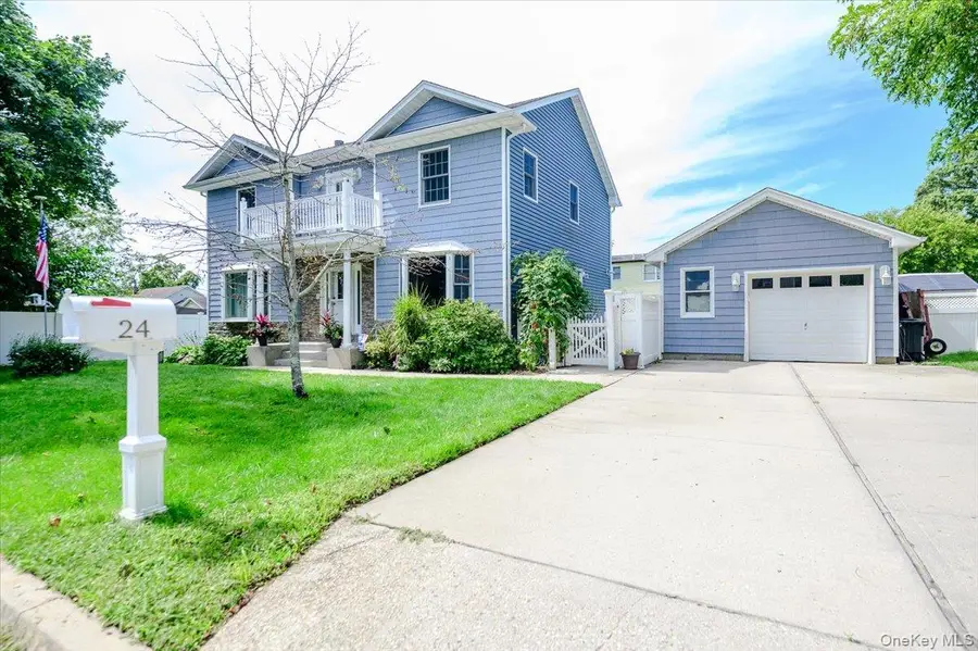 24 William Avenue, Islip, NY 11751 - #2