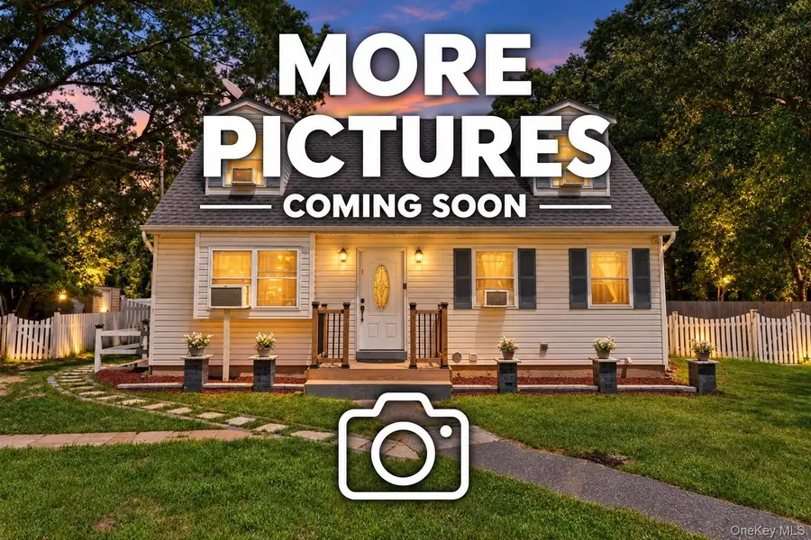 466 Auborn Avenue, Shirley, NY 11967 - #2