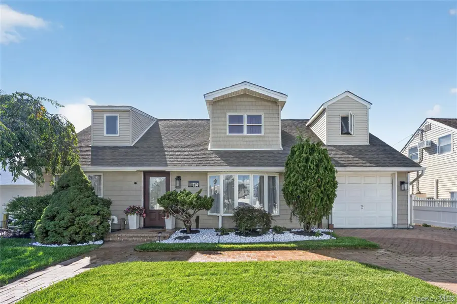 114 Southberry Lane, Levittown, NY 11756 - #3