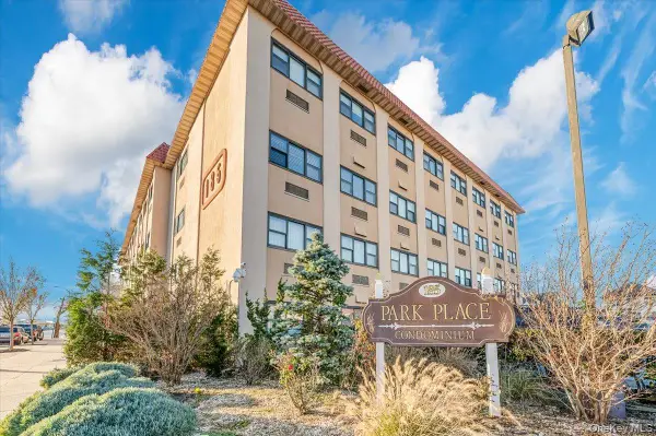 185 W Park Avenue #201, Long Beach, NY 11561