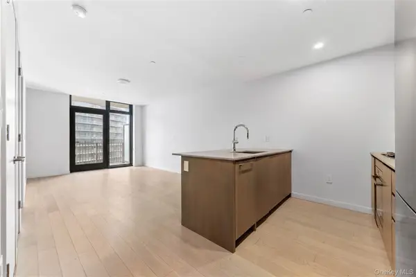 131-02A 40th Road #14B, Flushing, NY 11354