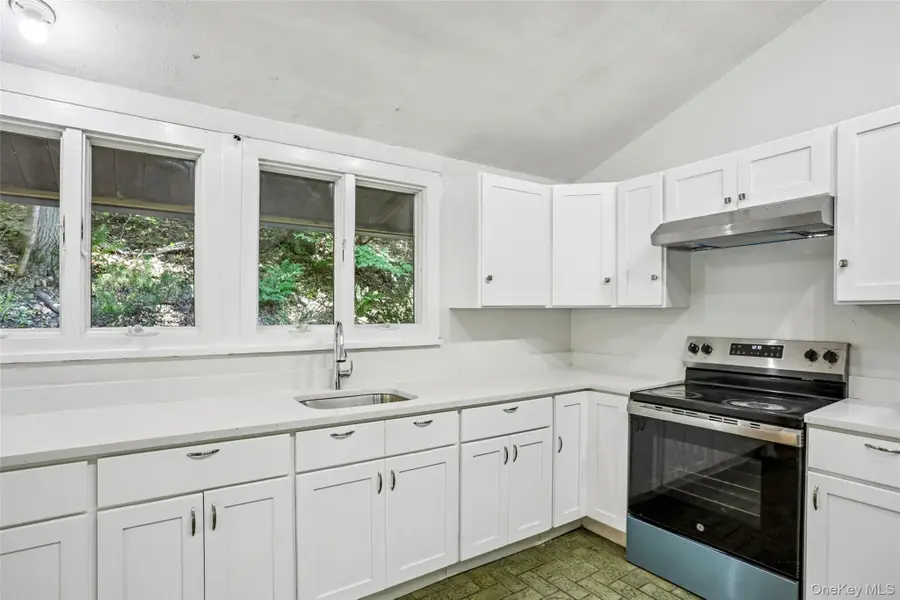 951 Haverstraw Road, Suffern, NY 10901 - #2