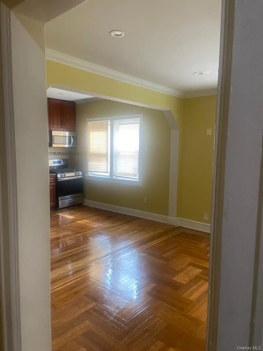 1006 E 241 street Monticello, Bronx, NY 10466 - #3