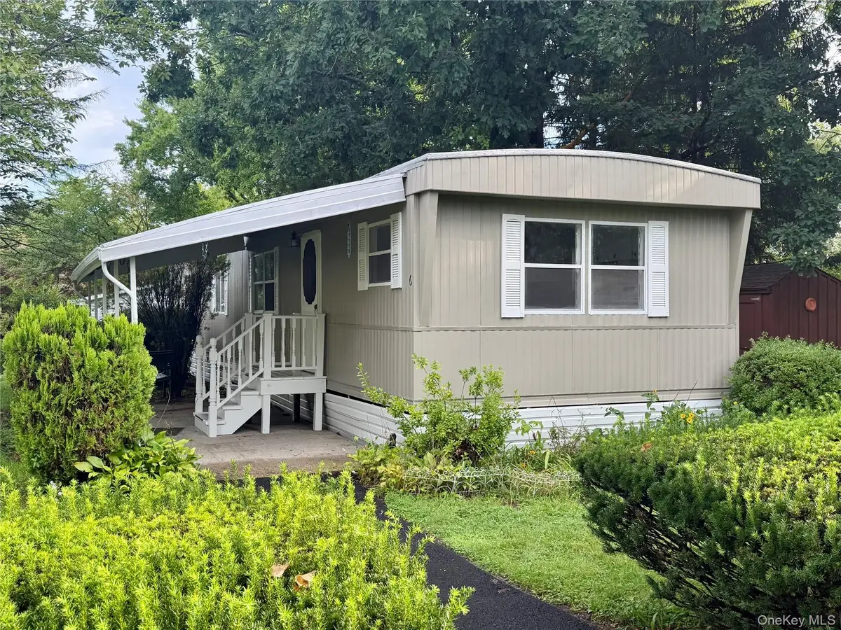6 Oahu Lane, New Paltz, NY 12561 - #1