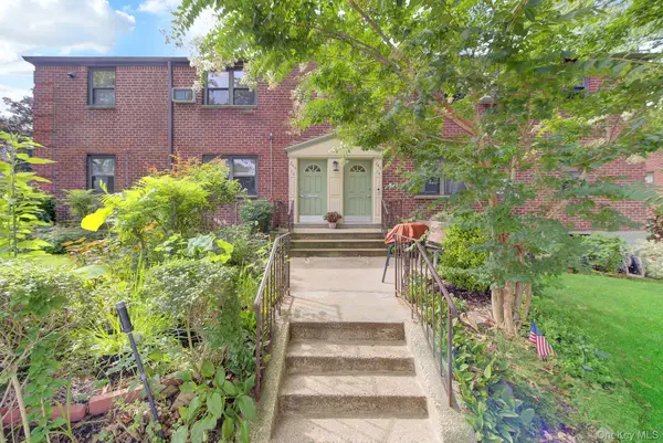 245-14 61st Avenue #0126, Douglaston, NY 11362