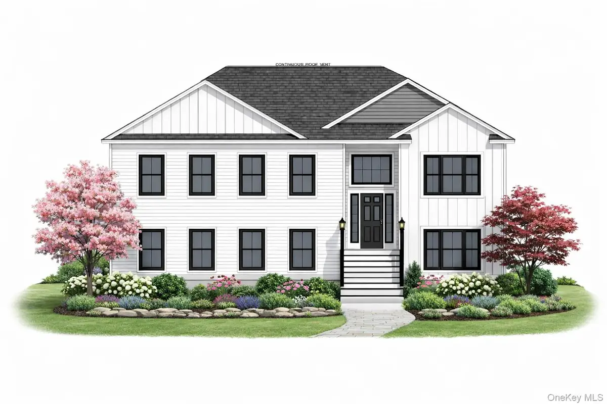 157 S Quaker Lane, Hyde Park, NY 12538 - #1
