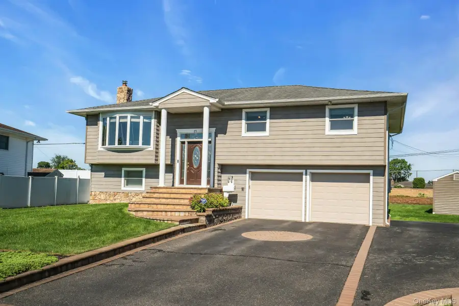 25 Heather Crescent, Commack, NY 11725 - #3