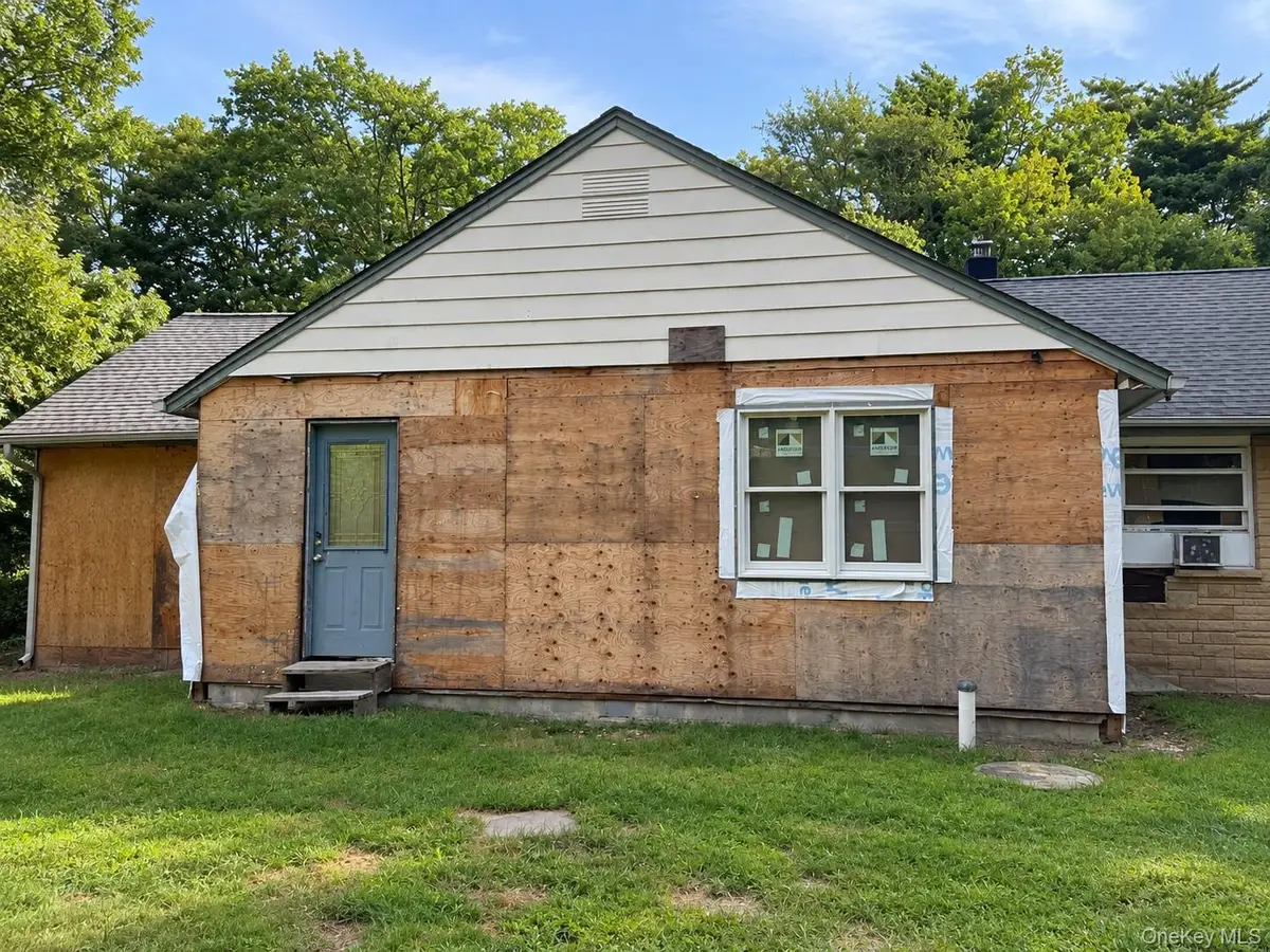 715 E Hampton Sag Harbor Turnpike, Sag Harbor, NY 11963 - #1
