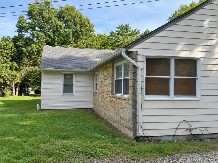 715 E Hampton Sag Harbor Turnpike, Sag Harbor, NY 11963 - #2