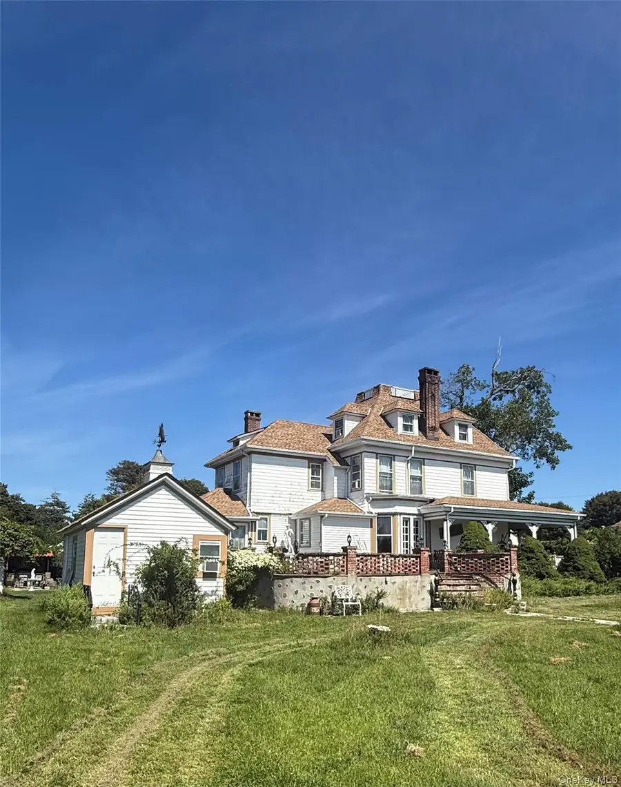 436 Bay Avenue, East Patchogue, NY 11772 - #2