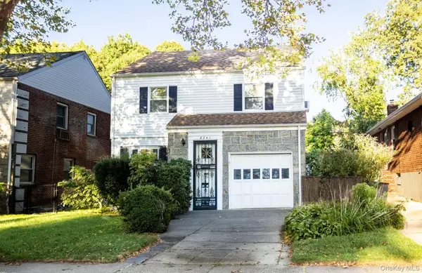 82-41 215th Street, Hollis Hills, NY 11427