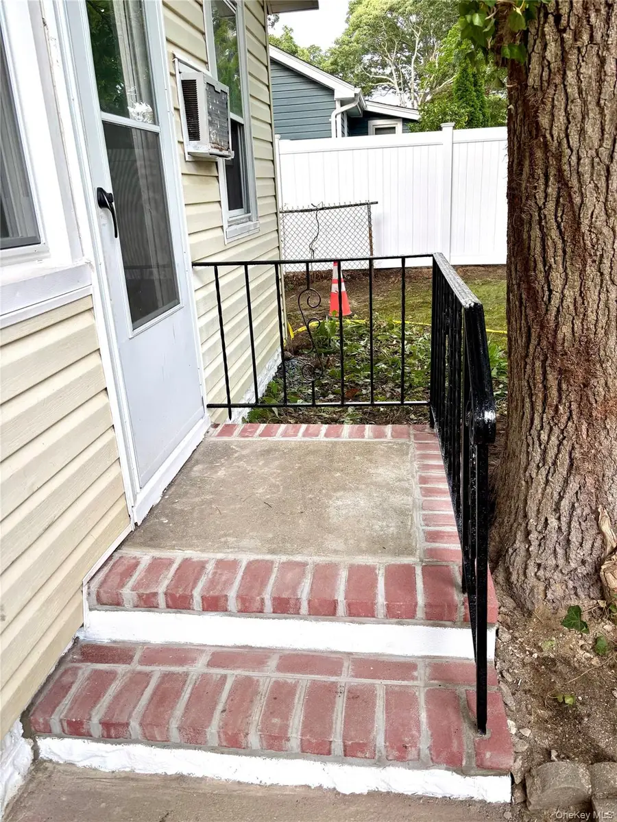 103 Maple Street S, Lake Grove, NY 11755 - #2