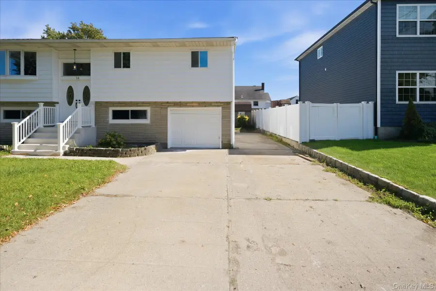 14 Garfield Place, Lindenhurst, NY 11757 - #2