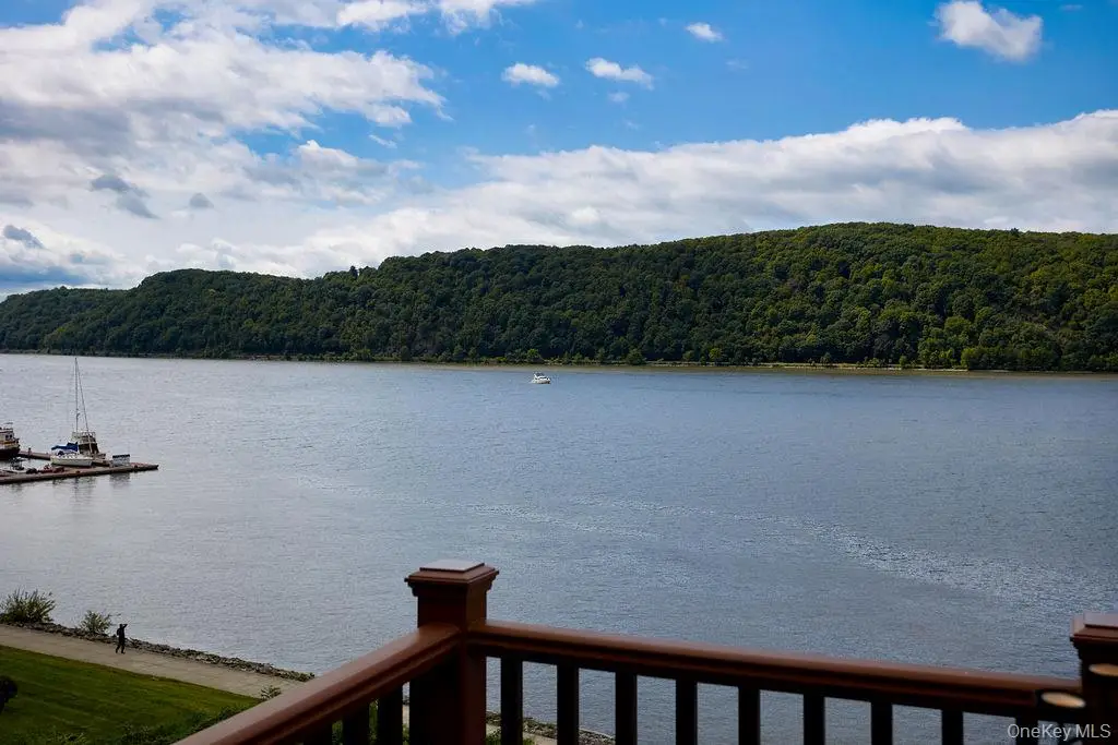 38 Hurlihe Street #38B, Poughkeepsie, NY 12601 - #1