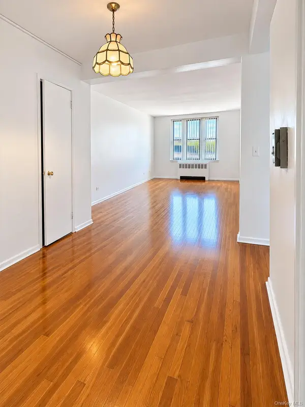 740 E 232nd Street #6G, Bronx, NY 10466