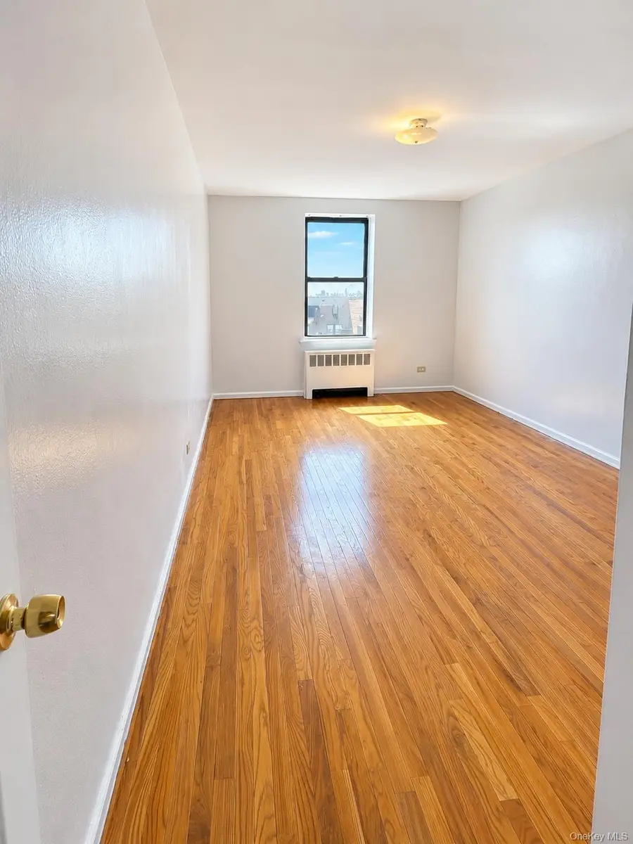 740 E 232nd Street #6G, Bronx, NY 10466 - #3