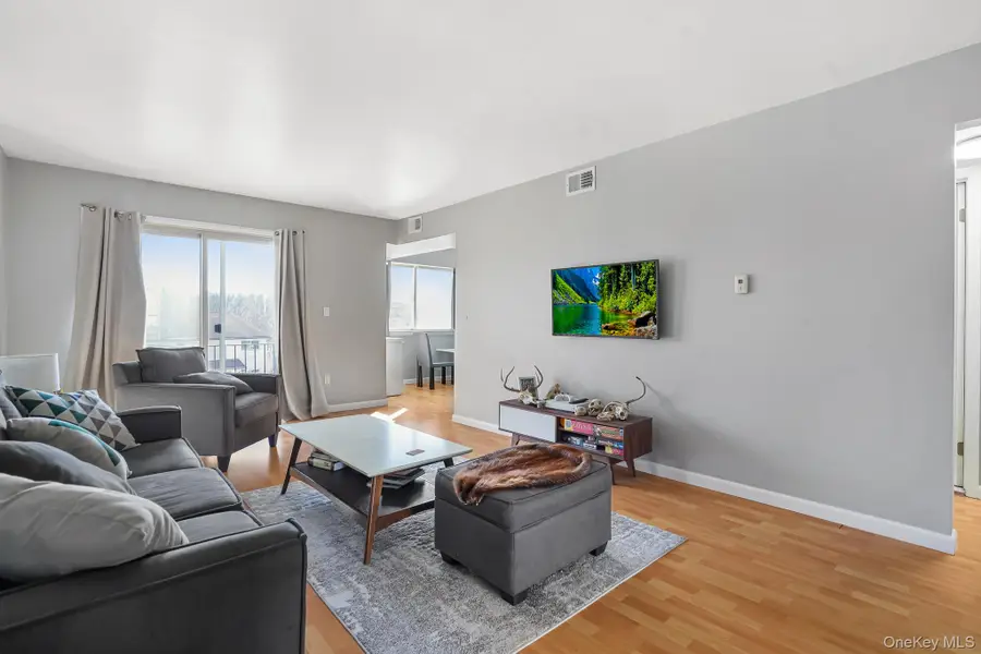 26 Cooper Road #411, Poughkeepsie, NY 12603 - #3