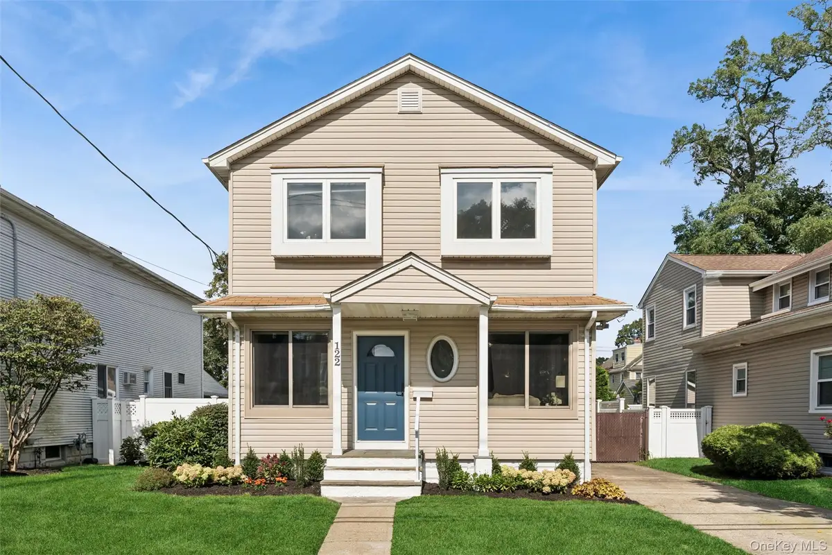 122 Commonwealth Avenue, Merrick, NY 11566 - #1