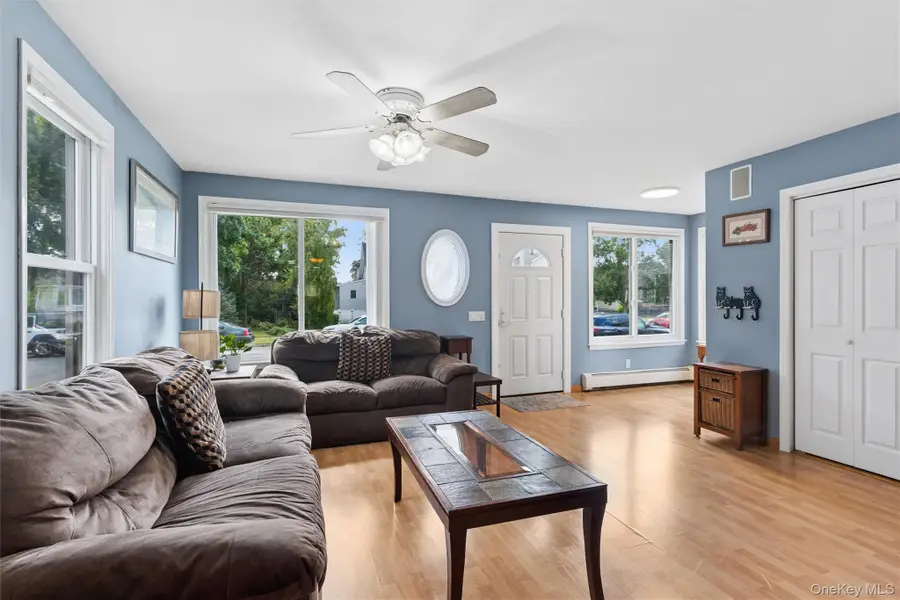 122 Commonwealth Avenue, Merrick, NY 11566 - #3