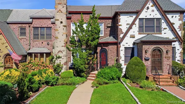 64-91 82nd Place, Middle Village, NY 11379